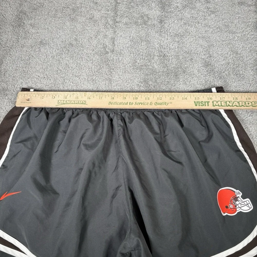 Nike Cleveland Browns Shorts Womens 2XL Gray Dri Fit Logo Running Athletic Gym